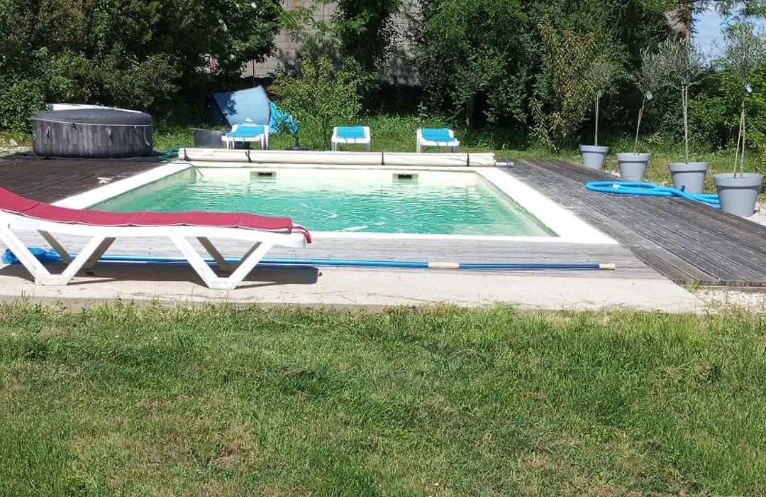 Le Pardes Bnb Jardin Et Piscine-1